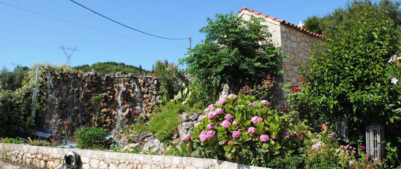 Vervekis Apartments Fiskardo Dış mekan fotoğraf