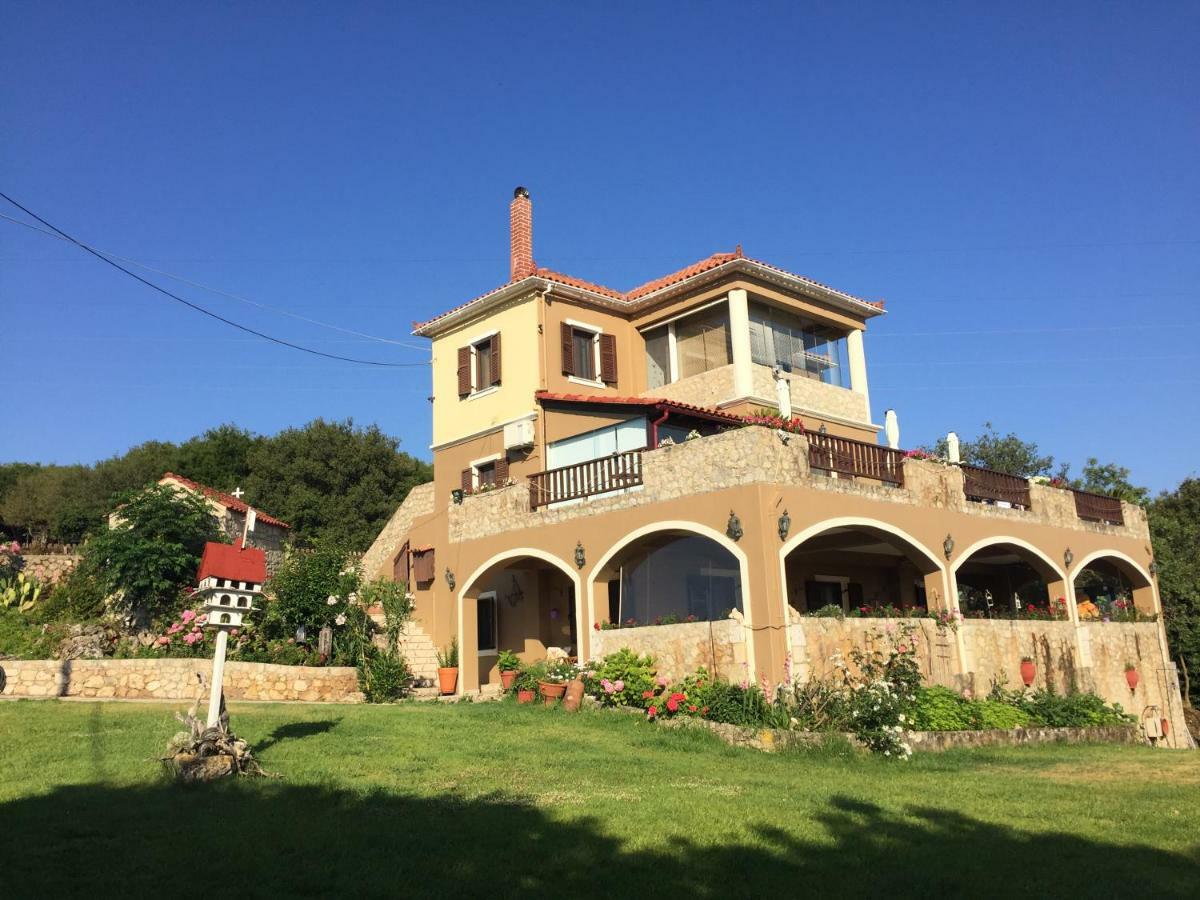 Vervekis Apartments Fiskardo Dış mekan fotoğraf
