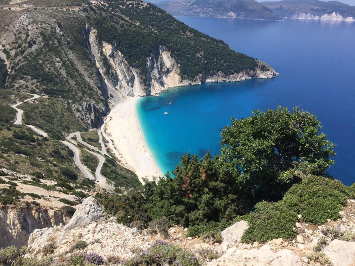 Vervekis Apartments Fiskardo Dış mekan fotoğraf